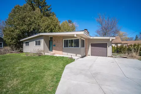 736 W Riverview, Glendale, WI 53209