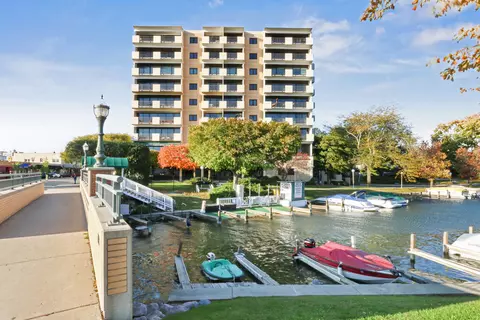101 Broad #501, Lake Geneva, WI 53147