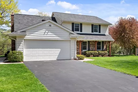 3124 W Joliet, Mequon, WI 53092