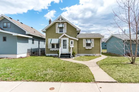 2434 Prospect, La Crosse, WI 54603