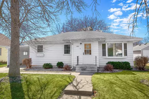 2820 Highland, La Crosse, WI 54601