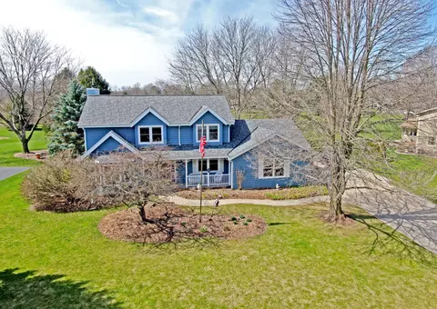 n59w35555 Surrey, Oconomowoc, WI 53066