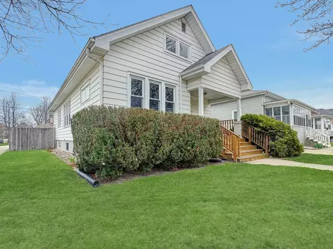 6903 36th, Kenosha, WI 53142
