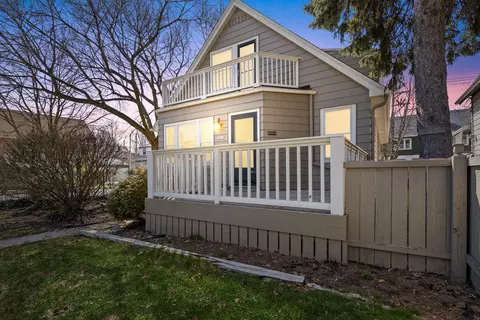 2819 S Howell, Milwaukee, WI 53207