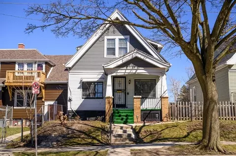 3282 N 16th, Milwaukee, WI 53206