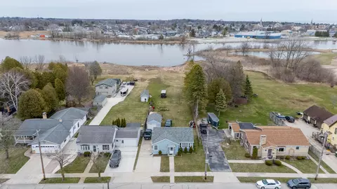 1601 Hawthorne, Two Rivers, WI 54241