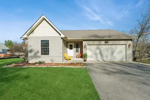 n1180 Sandalwood Drive, Bloomfield, WI 53128