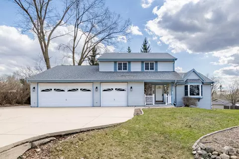 629 Highview, Slinger, WI 53086