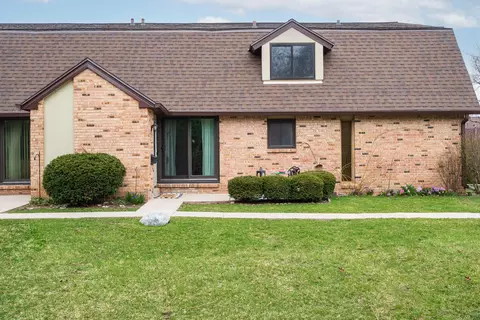 7261 W Wabash, Milwaukee, WI 53223