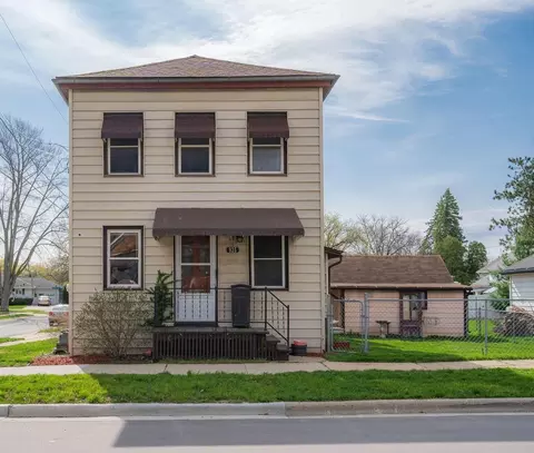925 N Fourth, Watertown, WI 53098