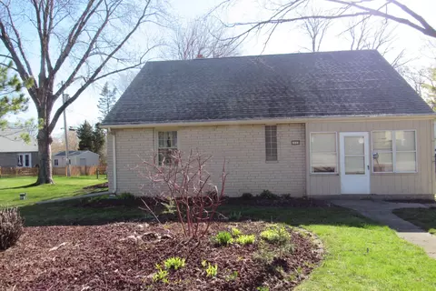 1622 S Triangle, New Berlin, WI 53151