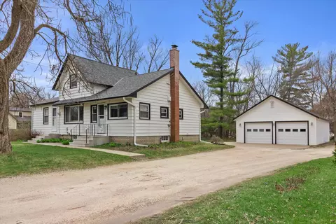 187 S Main, Dousman, WI 53118