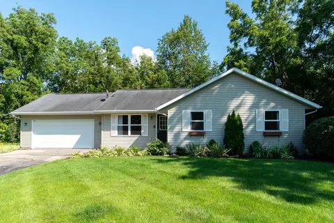 w3273 South Lake Shore Drive, Linn, WI 53147