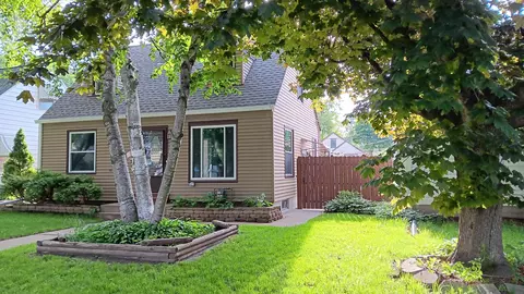 3142 N 77th, Milwaukee, WI 53222