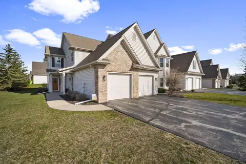 1824 Stoney, Slinger, WI 53086