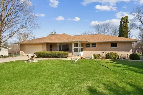 17920 Evergreen, Brookfield, WI 53045