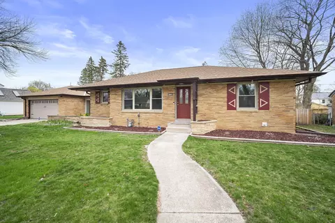 5750 N Bel Aire, Glendale, WI 53209
