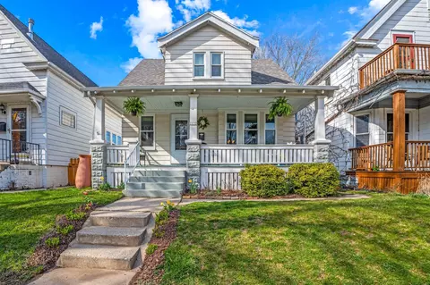 2132 E Bennett, Milwaukee, WI 53207
