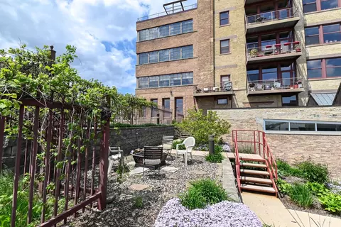 215 W Maple #410, Milwaukee, WI 53204