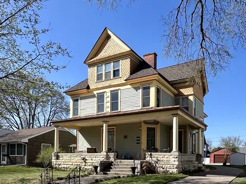 1023 Cameron #1021 1025 CAMERON AVE, La Crosse, WI 54601
