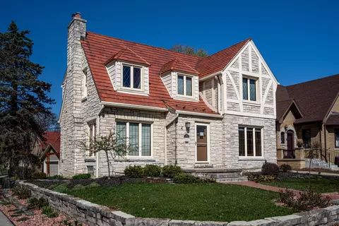 2745 N 70th, Milwaukee, WI 53210
