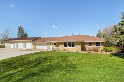 3427 Green Bay, Port Washington, WI 53074