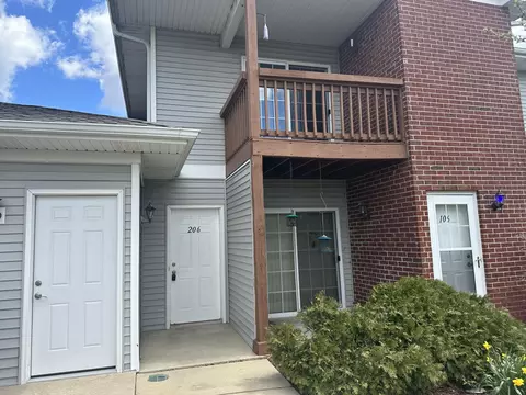210 E Remer #206, Elkhorn, WI 53121