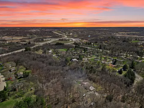w269s3492 Merrill Hls, Waukesha, WI 53189