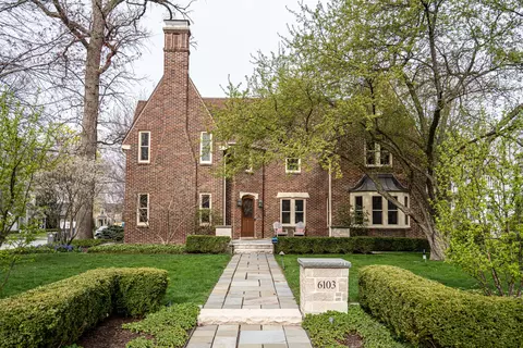 6103 N Bay Rdg, Whitefish Bay, WI 53217