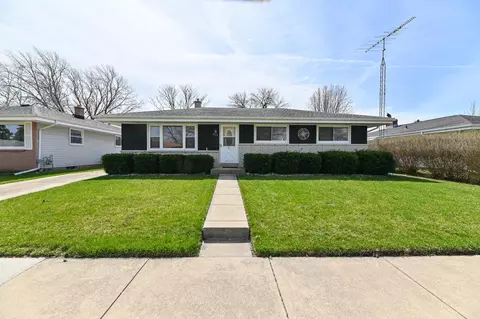 2925 Brentwood, Racine, WI 53403