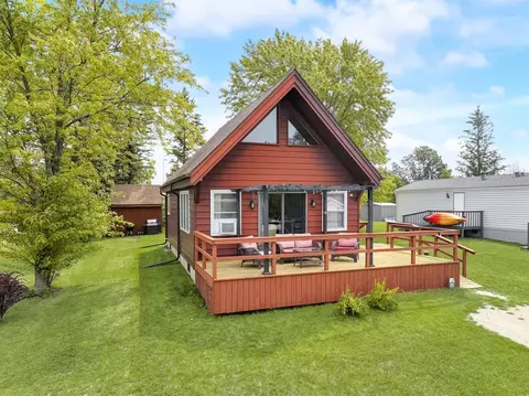 n3913 Pleasant View Avenue, Cascade, WI 53011