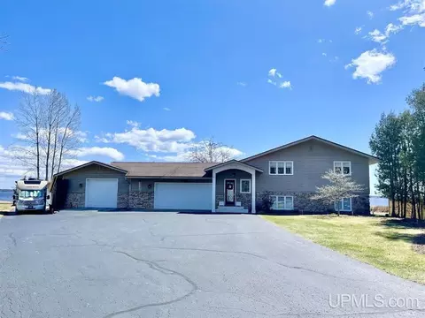9204 Wahl R 55, Brampton, MI 49837