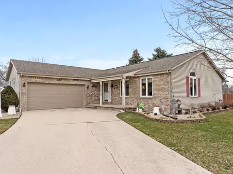 810 Sequoia, Manitowoc, WI 54220