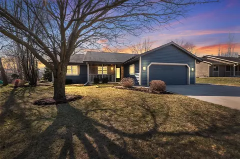4022 Pine Blf, Sheboygan, WI 53083