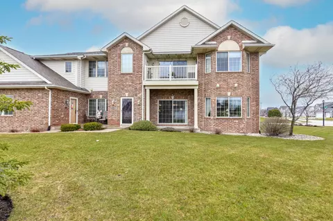 9237 66th #41, Pleasant Prairie, WI 53158
