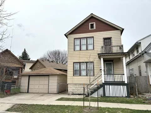 1707 W Burnham, Milwaukee, WI 53204