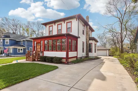 500 S Silver Lk, Oconomowoc, WI 53066