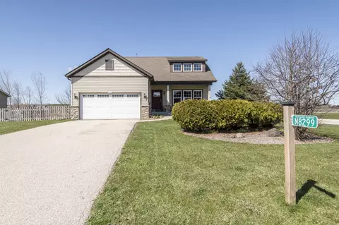 n8299 Pritchard Farm Road, Ixonia, WI 53036