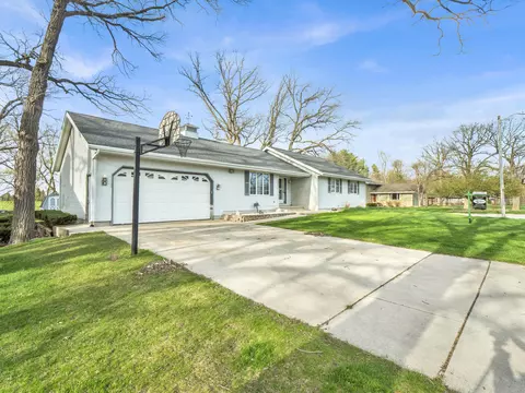 402 E North, Brownsville, WI 53006
