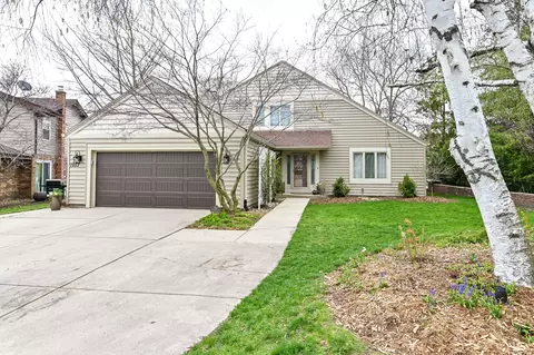 1957 River Park, Wauwatosa, WI 53226