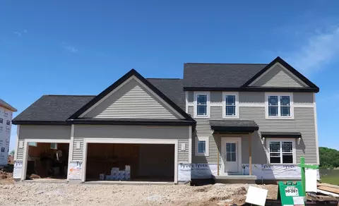 1560 Creekview, Oconomowoc, WI 53066