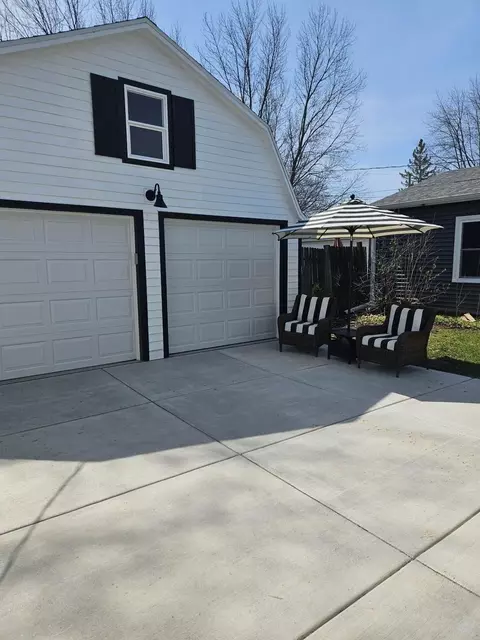 612 E Geneva, Delavan, WI 53115