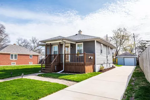 1535 Russet, Racine, WI 53405