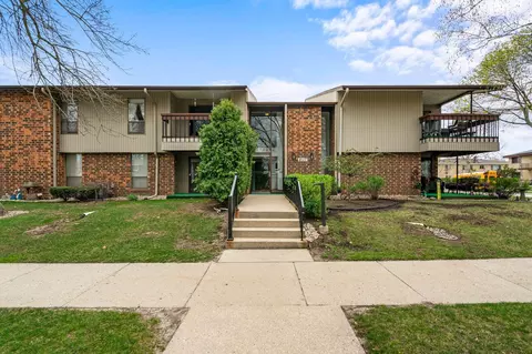 8117 W Manitoba #4, West Allis, WI 53219