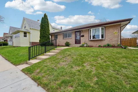 3821 E Squire, Cudahy, WI 53110