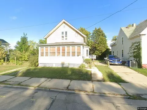 939 Marquette, Racine, WI 53404