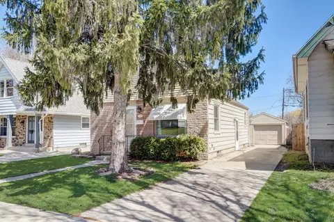 708 S 57th, West Allis, WI 53214