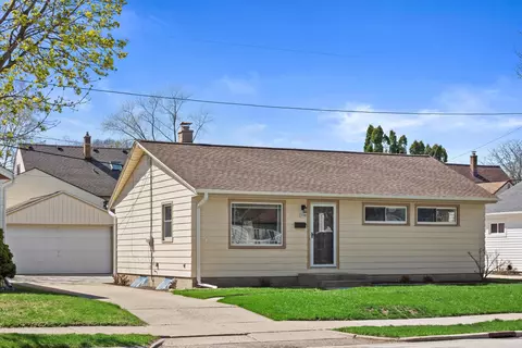 1239 S 92nd, West Allis, WI 53214