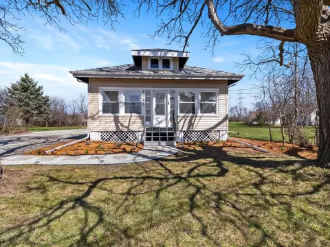 5727 Douglas, Racine, WI 53402