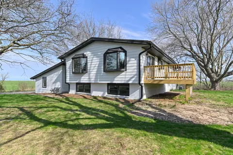 w6582 Hazel Ridge Road, Sugar Creek, WI 53121